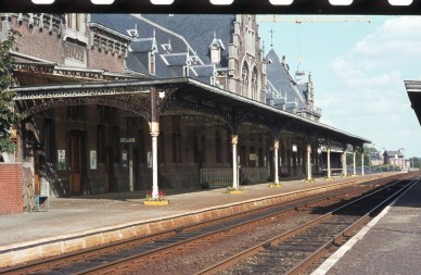 BINCHE  80-8429.jpg